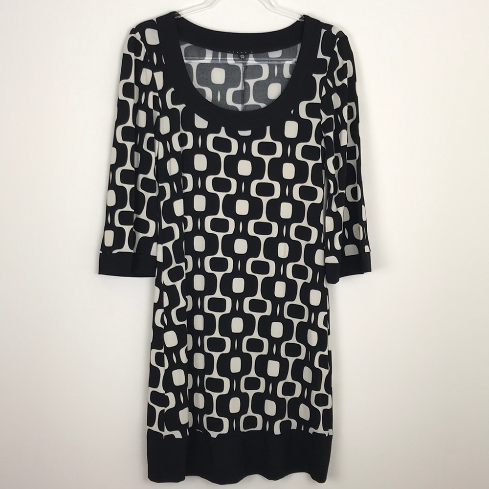 Tiana B. Women's Dress Size Medium Petite